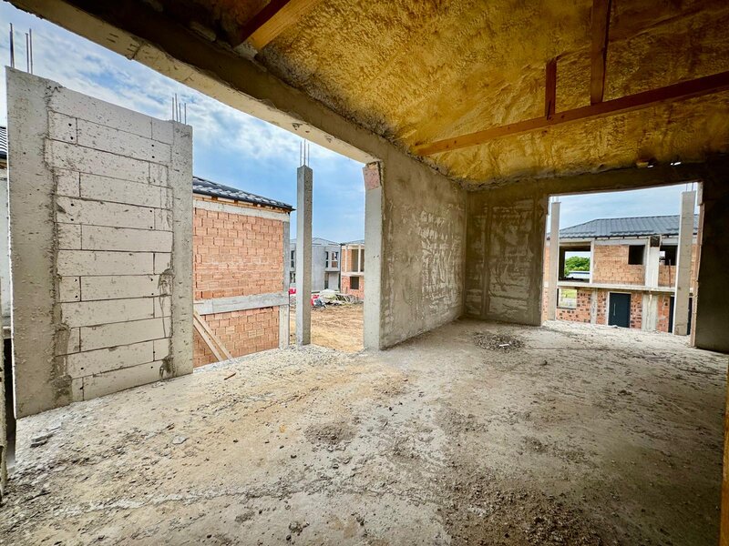 Tunari, Complex Teilor 77 vanzare vila individuala  0% comision